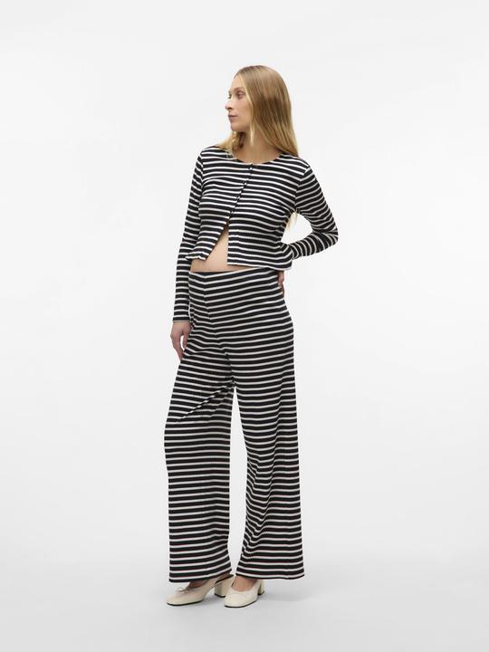 Actual product image Mamalicious Regular fit High waist trousers Trousers (XXL)