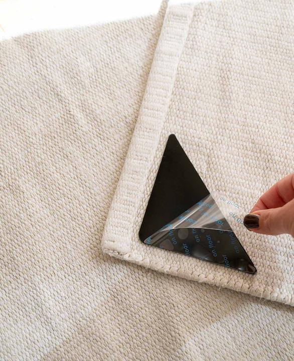 Actual product image Esmée Anti-slip pads for carpet, 8 pieces (10 x 14 cm)