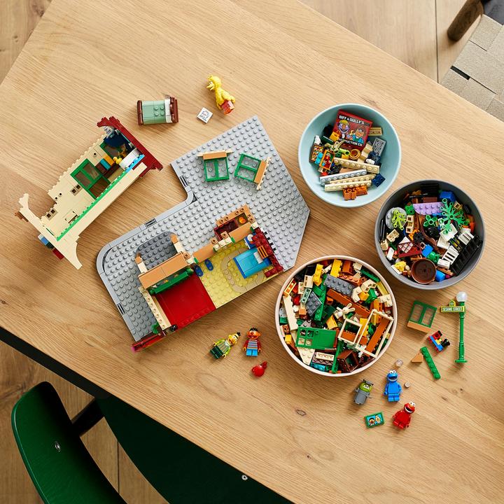 Immagine prodotto LEGO 123 Sesame Street (21324, LEGO Ideas, Set LEGO rari)
