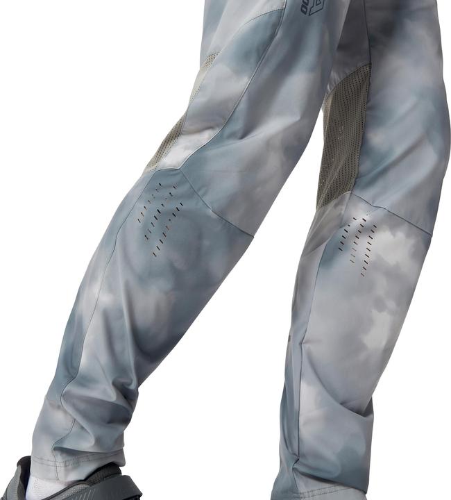 Actual product image Endura Ladies MT500 Burner Lite Pants (M)