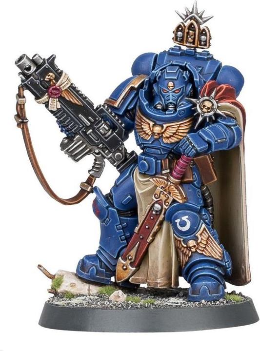 Actual product image Games Workshop Captain with Master-crafted Heavy Bolt Rifle (Plastic)