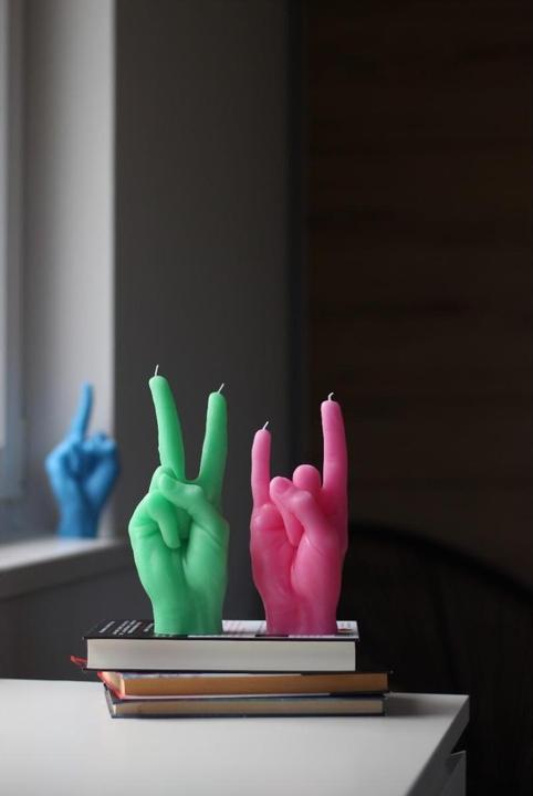 Actual product image Candle Hand Victory (1 pcs.)