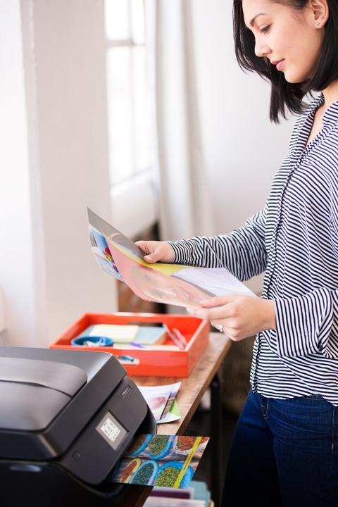 Produktbild HP OfficeJet 4650 AiO (Tintenpatrone, Farbe)