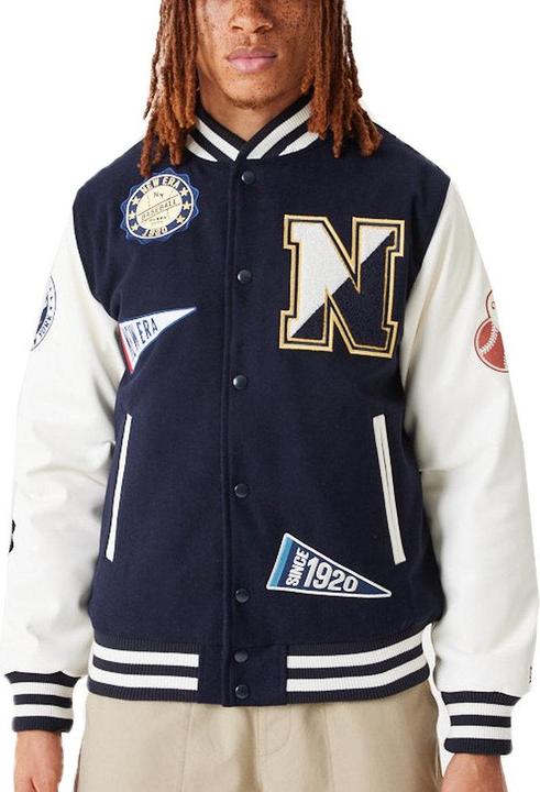Produktbild New Era Varsity College Jacke - Heritage All Over Patch - XX (XXL)