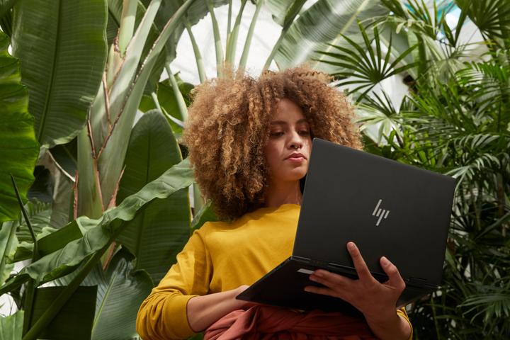 Produktbild HP ENVY x360 13-ay1052ng (13.30", AMD Ryzen 5 5600U, 8 GB, 256 GB, DE)