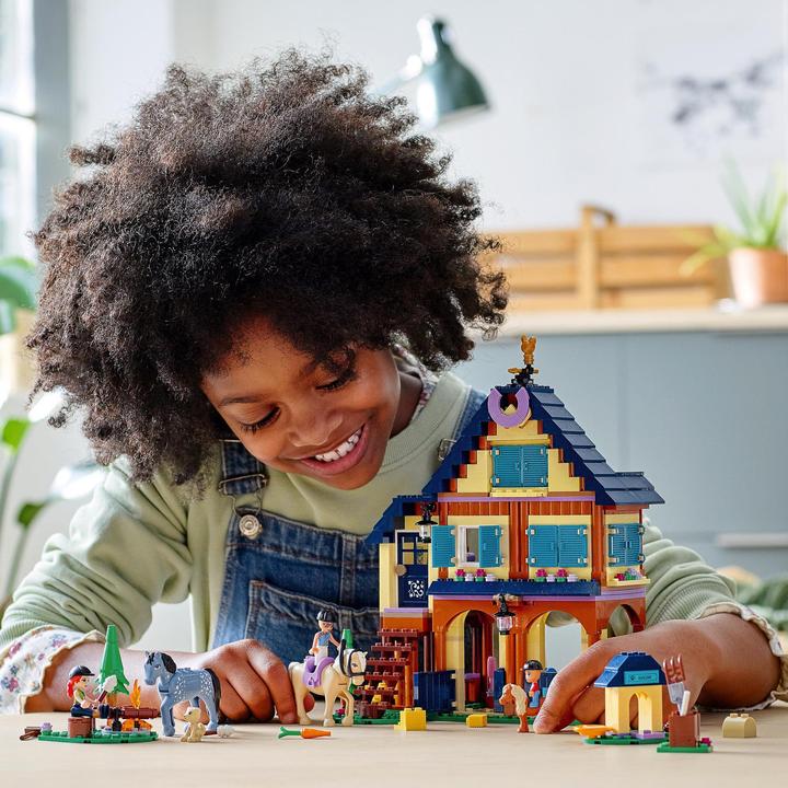 Image du produit LEGO Le centre équestre de la forêt (41683, LEGO Friends)