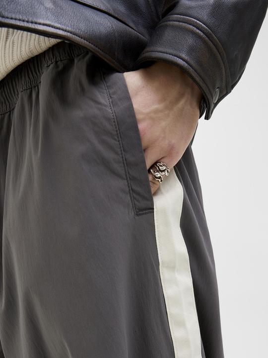 Produktbild Jack & Jones Jpstowen Jjtechpanel Jogger Styd Aw24 Ln (XXL)