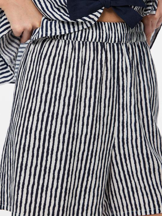 Actual product image Pieces PCTALVINA Shorts (XL)