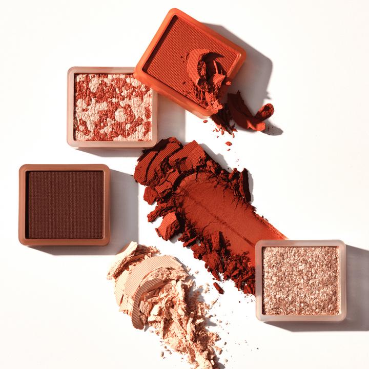 Actual product image Catrice Tiny Treasures Eyeshadow Palette (030 Everyday Essentials)