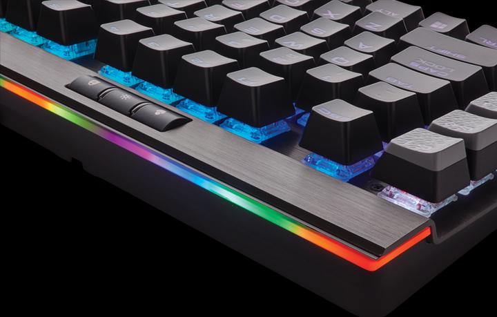 Actual product image Corsair K95 Platinum (DE, Cable)