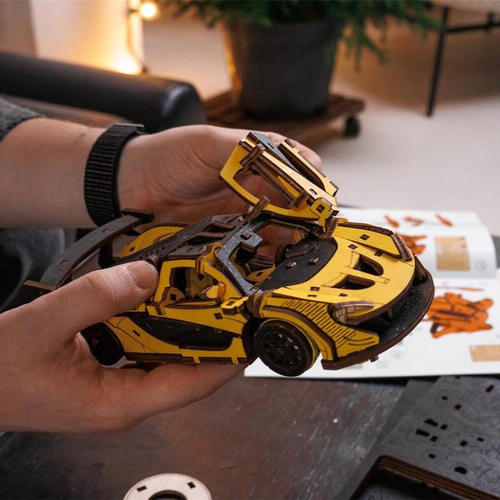 Image du produit Eco Wood Art Kit de maquette 3D en bois - Voiture de course - Jaune (237 pièces)