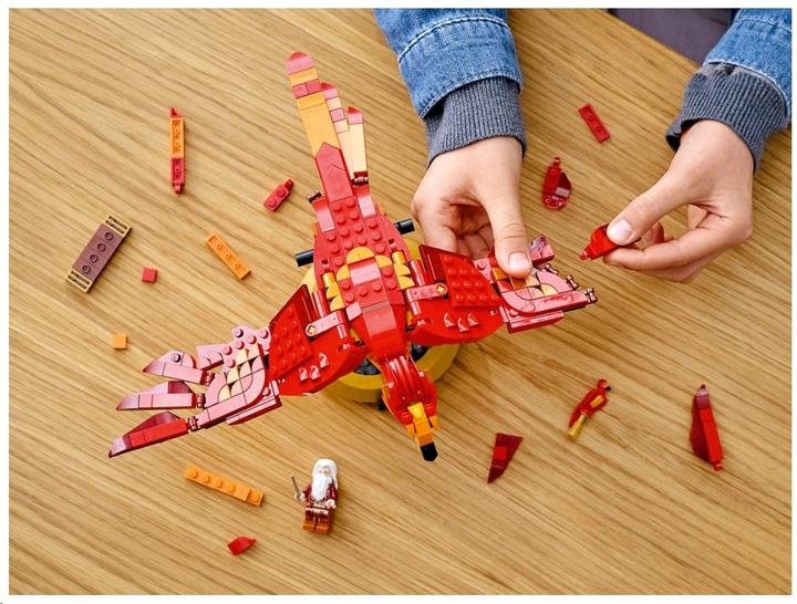 Produktbild LEGO Fawkes, Dumbledores Phönix (76394, LEGO Harry Potter, LEGO Seltene Sets)