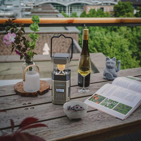 Productafbeelding Albrecht DR 114 DAB+ noodbuitenradio met campinglampje (DAB+, VHF, Bluetooth)