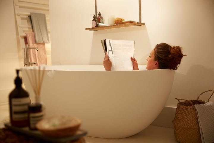 Image du produit Philips Hue Struana Base BT (2400 lm)