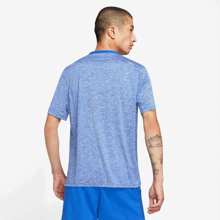 Actual product image Nike Dri-FIT Rise 365 (L)
