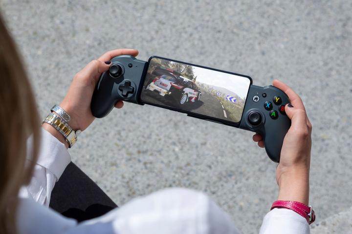 Image du produit Nacon Gaming Holder MG-X PRO - Android (Android)