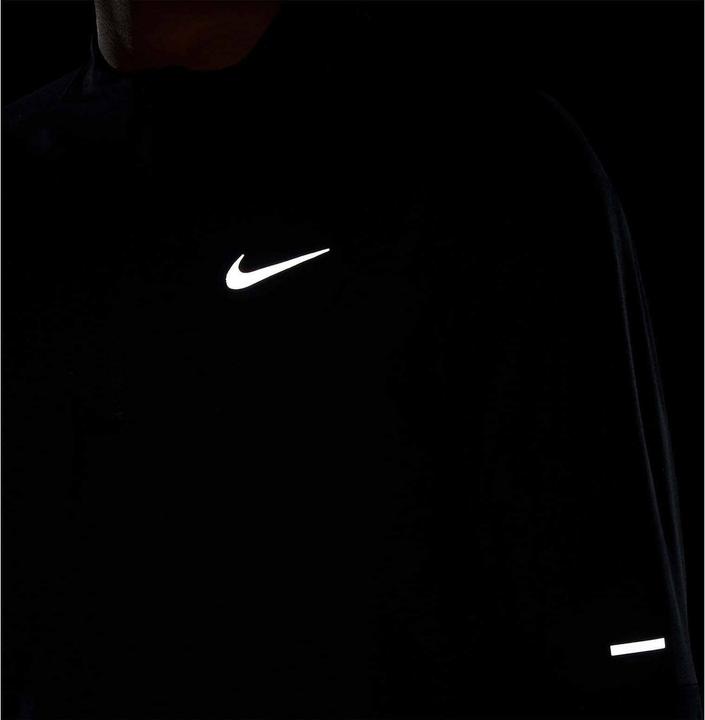 Produktbild Nike Dri-Fit Element Men"S 1/2 Black/Reflective Silv XL (XL)