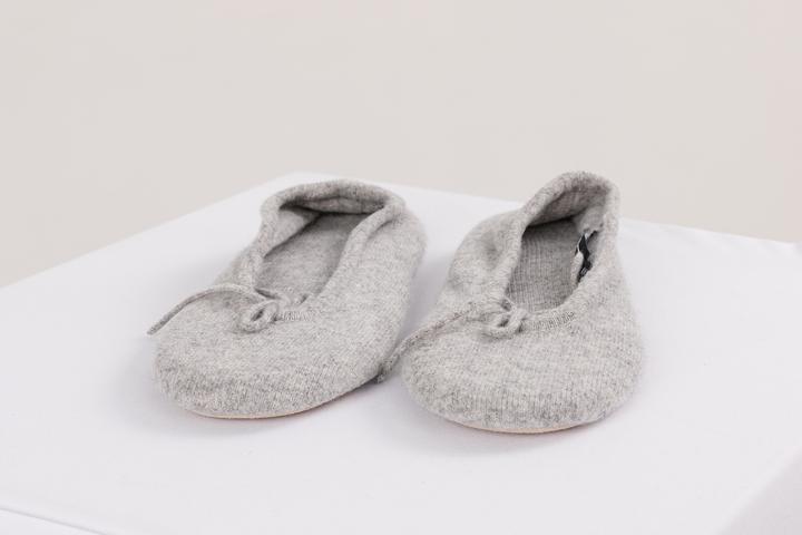 Actual product image Cash-Mere Kaschmir Hausschuhe (38)