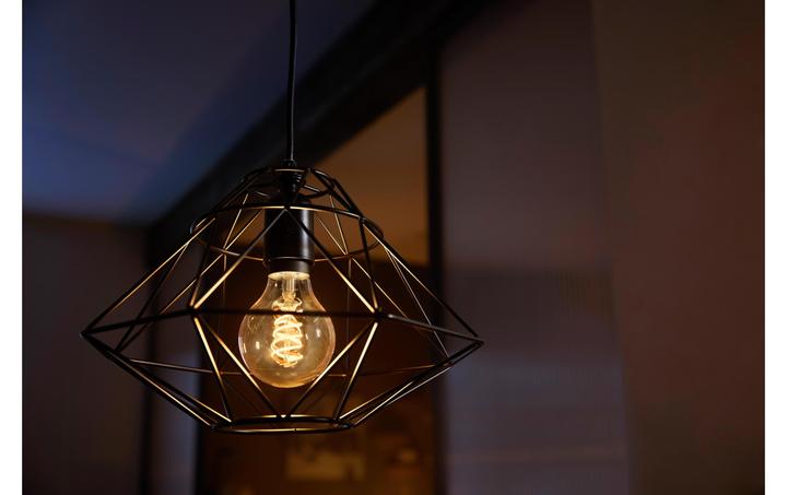 Image du produit Philips Hue White BT (E27, 7 W, 550 lm, 1 x, G)