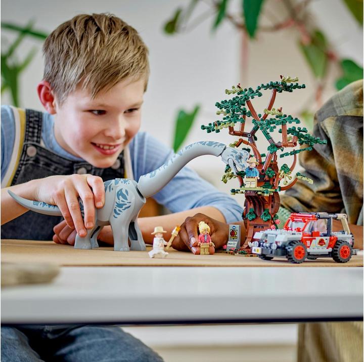 Actual product image LEGO 76960 Discovery of the Brachiosaurus (76960, LEGO Jurassic World)