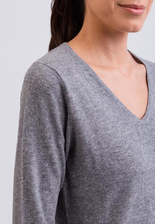 Actual product image Cash-Mere Cashmere V-neck Sweater (XS)