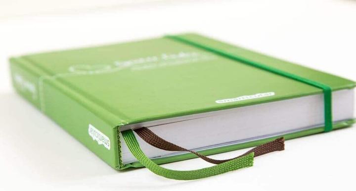 Actual product image Grüner Faden - annual planner, life planner, guidebook - sustainable ideas for the whole year (A5, German)