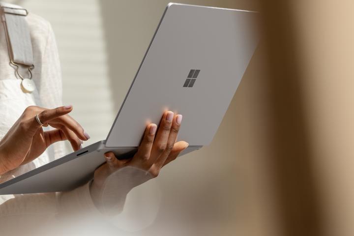 Produktbild Microsoft Surface Laptop 3 (13.50", Intel Core i5-1035G7, 8 GB, 256 GB, DE)