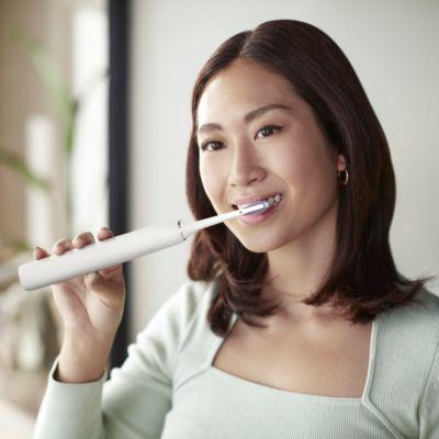 Produktbild Philips Sonicare DiamondClean 9000 (Schallzahnbürste)