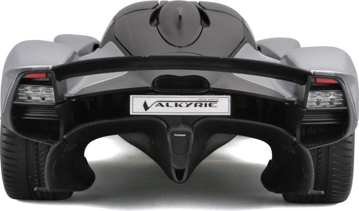 Actual product image Maisto Aston Martin Valkyrie 2022 1/18 silver