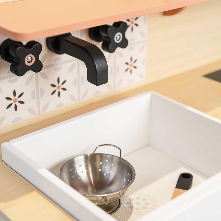 Actual product image Le Toy Van Large kitchen