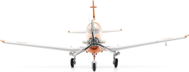 Image du produit Ace Pilatus PC-7 A-932 Peinture d'origine orange