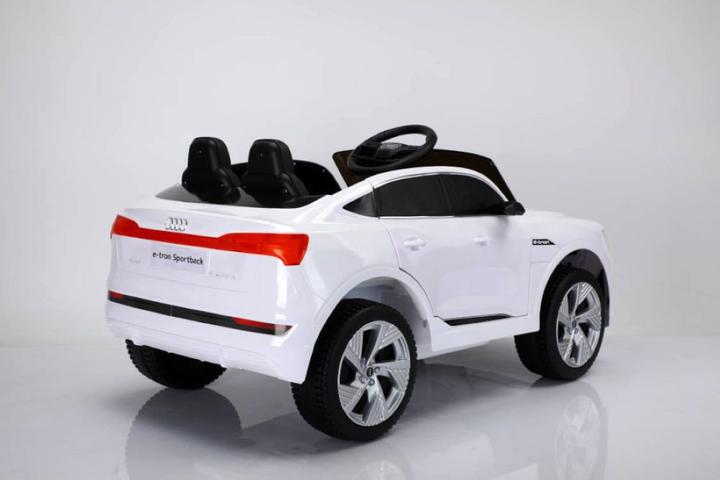 Produktbild Es-toys Kinderfahrzeug - Elektro Auto "Audi E-Tron Sportback" - Lizenziert - 12V Akku - 2 Motoren MP3 + Lede (12 V)