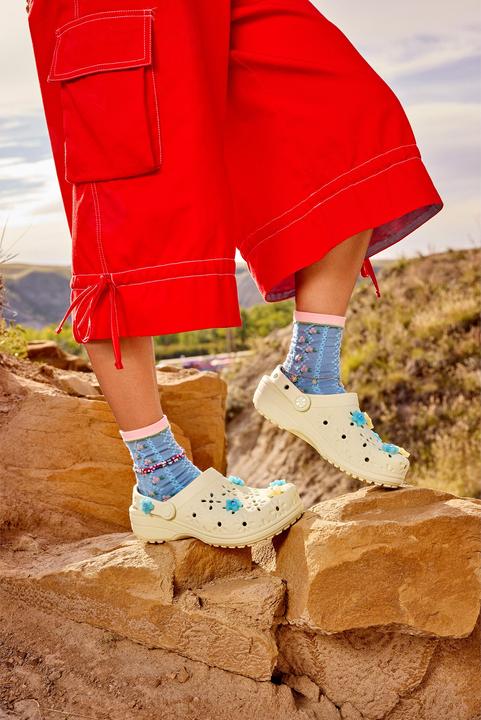 Image du produit Crocs Classic Floral Cut Out Clog (38, 39)