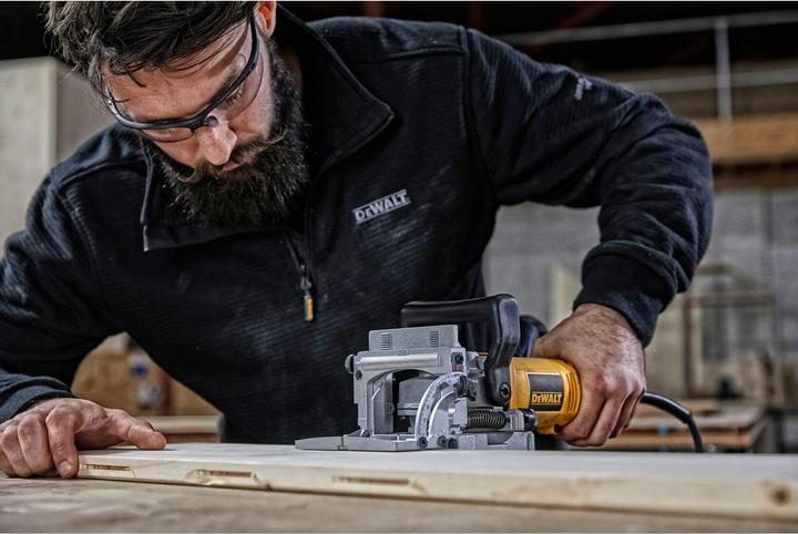 Immagine prodotto DeWalt DW682K