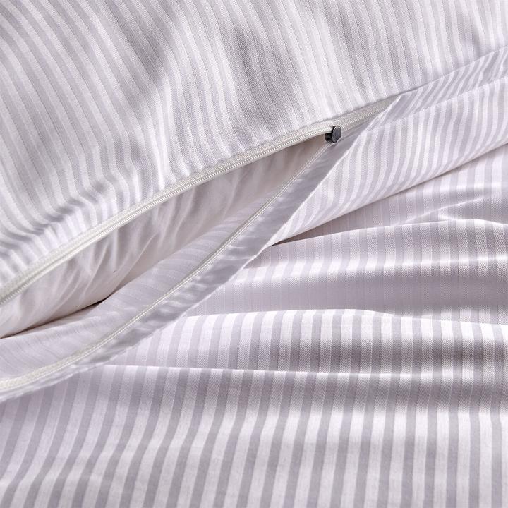 Produktbild Traumschlaf Hotelbettwäsche Clara (Duvetbezug, 155x220 cm + 80x80 cm)