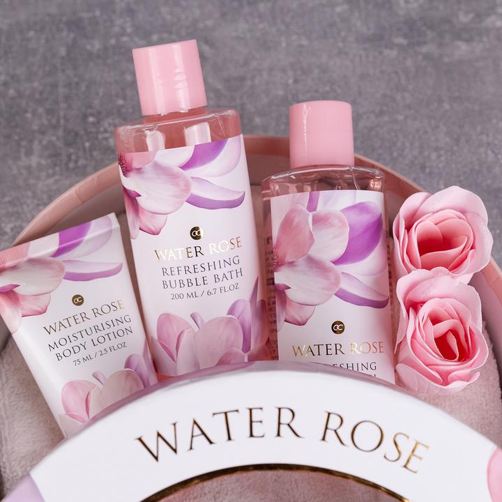 Produktbild Accentra Badeset WATER ROSE in Geschenkbox, inkl. 200ml Duschgel, 200ml Schaumbad, 75ml Bodylotion, 2 x 4g Ba (Körperpflegeset, Haarpflege set)