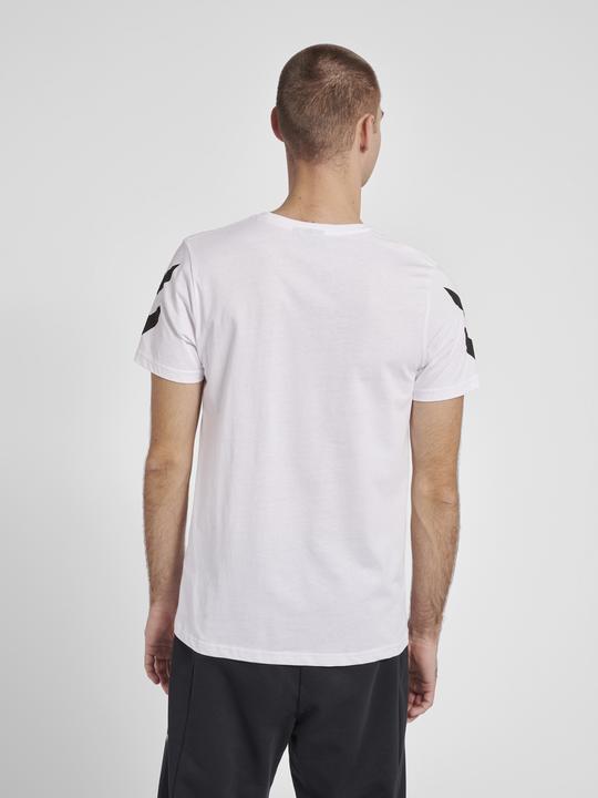 Actual product image hummel Legacy Chevron T-Shirt (XS)