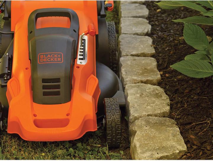 Actual product image Black & Decker Lm2000 (Electrical connection)