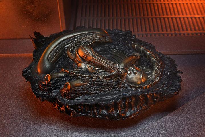 Actual product image Neca Alien: Romulus Accessory Pack for action figures