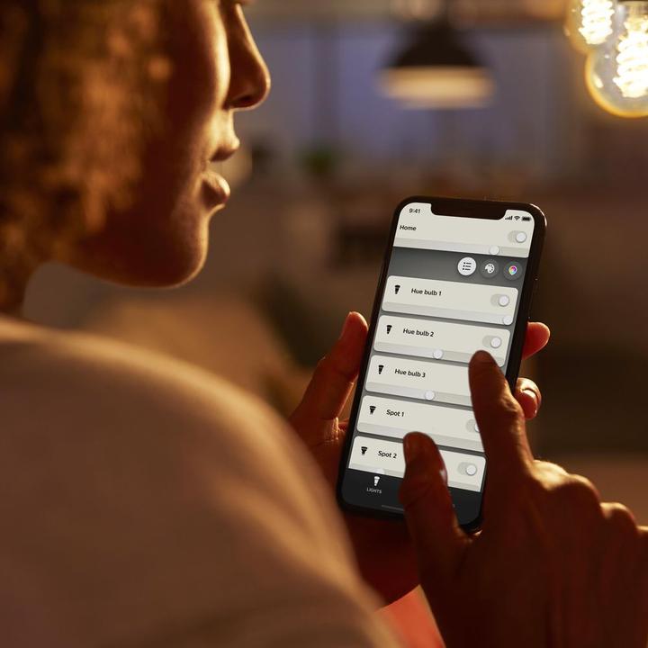 Image du produit Philips Hue White BT (E27, 7 W, 550 lm, 1 x, G)