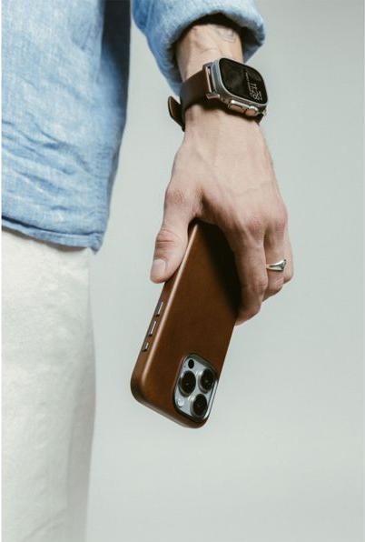 Produktbild Nomad Traditional Leather Case (Apple iPhone 16 Pro)