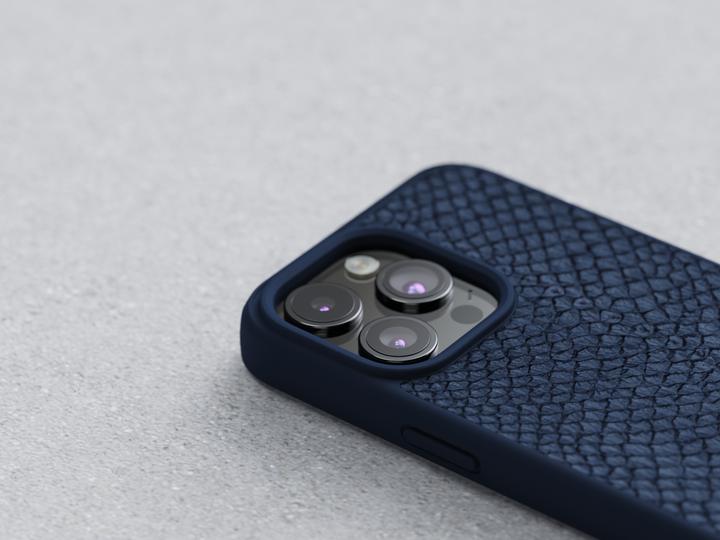 Produktbild Njord Salmon Leather Magsafe Case for iPhone 15 Pro, Blau (Apple iPhone 15 Pro)