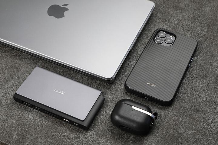 Image du produit Moshi Étui rigide iGlaze - Obudowa MacBook Pro 14" (2021) (Stealth Clear)" (14", Apple)