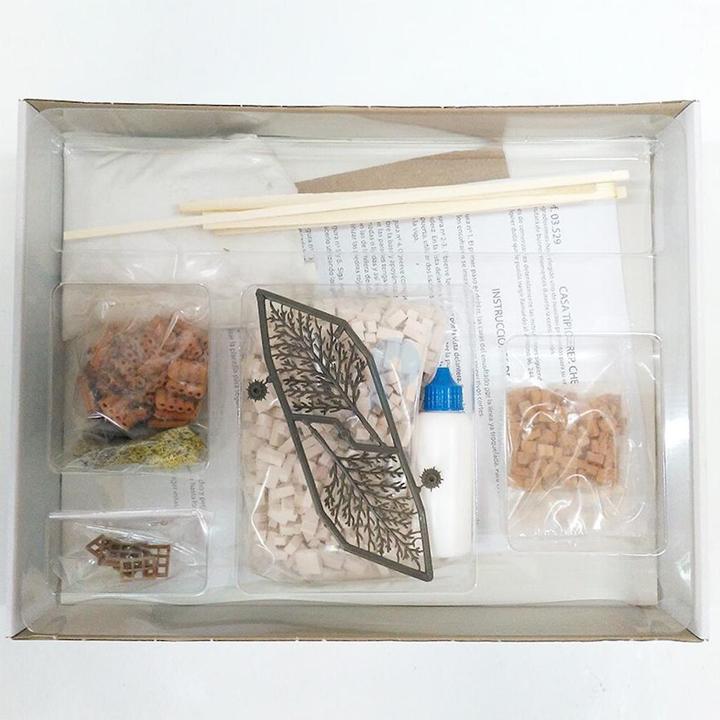 Immagine prodotto Block Cuit. Kit modello 3D in ceramica - Casa tipica della Repubblica Ceca (26 x 13 x 22 cm)