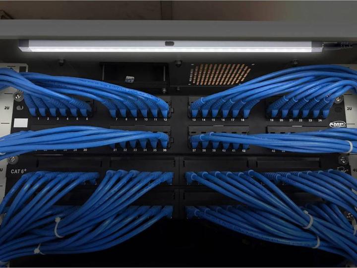 Produktbild Renkforce 48.26 cm (19”) Rack LED-Beleuchtungseinheit