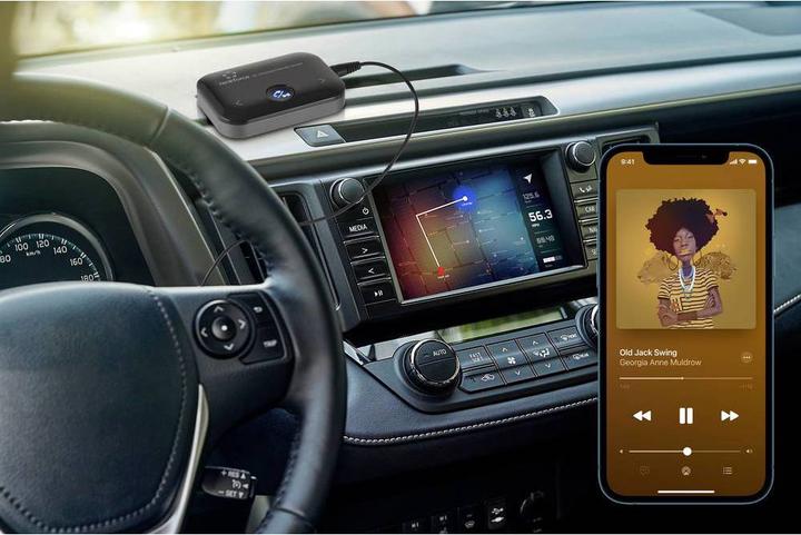 Actual product image Renkforce Bluetooth audio transmitter and receiver with battery and microphone (Transmitter & Receiver)