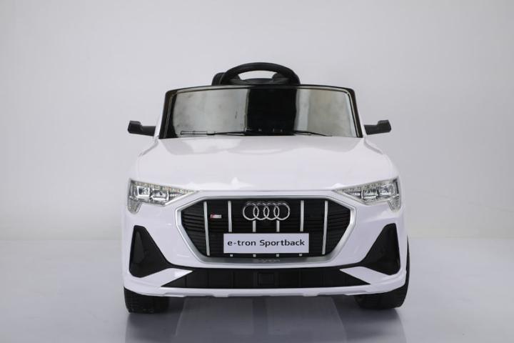 Produktbild Es-toys Kinderfahrzeug - Elektro Auto "Audi E-Tron Sportback" - Lizenziert - 12V Akku - 2 Motoren MP3 + Lede (12 V)