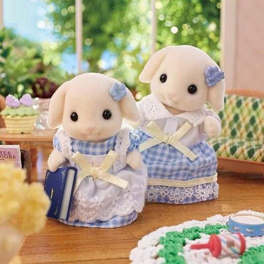 Actual product image Sylvanian Families Rabbit family