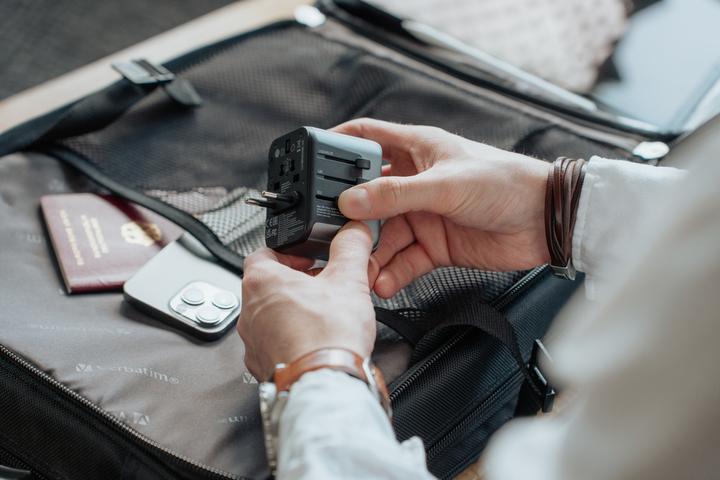 Actual product image Verbatim Universal Travel Adapter