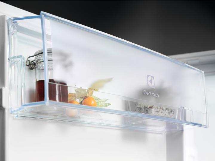 Actual product image Electrolux UK1205SR (187 l)